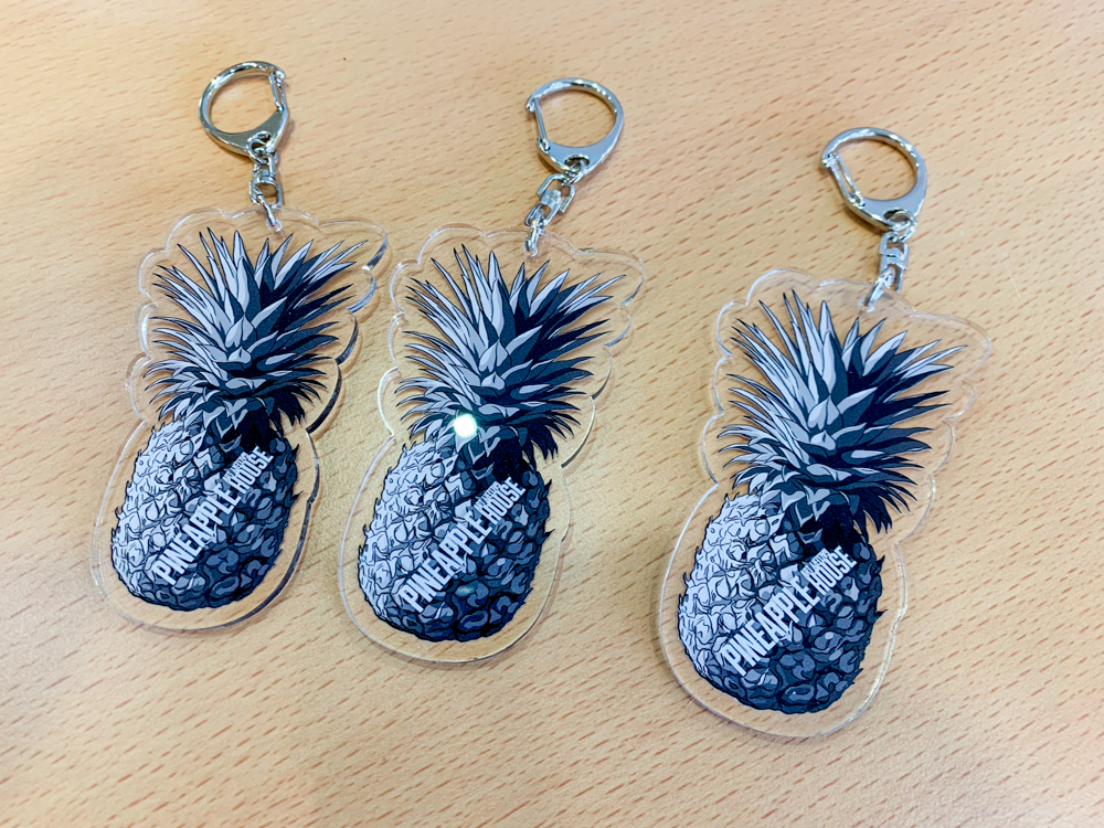 「アクリルキーホルダー×PINEAPPLE BROTHERS」：デザインサンプル（コピーマック） | 